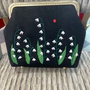 Lily embroidered purse